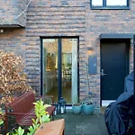 Colourful House With Two Gardens In Valby *