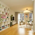 Colourful House With Two Gardens In Valby 度假居 *