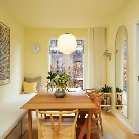 Colourful House With Two Gardens In Valby 度假居 *